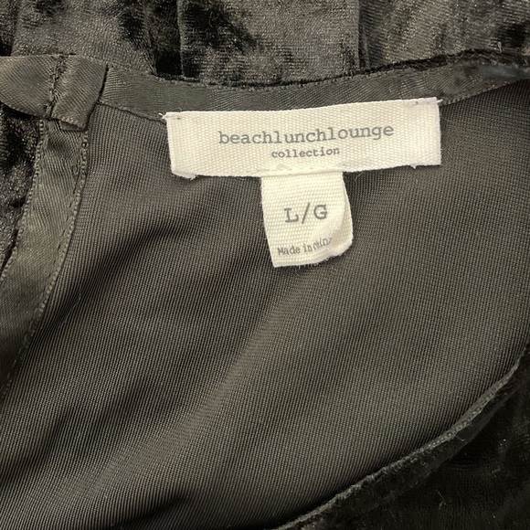 Crushed Velvet tie back blouse - Picture 3 of 3